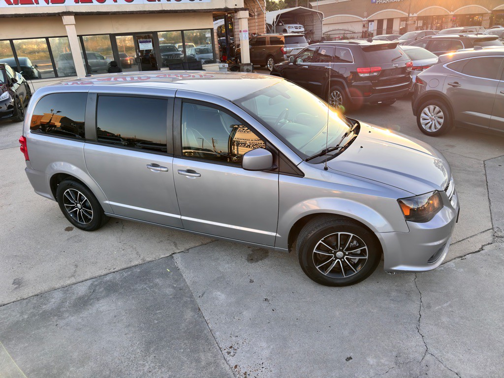 2019 Dodge Grand Caravan Image 3