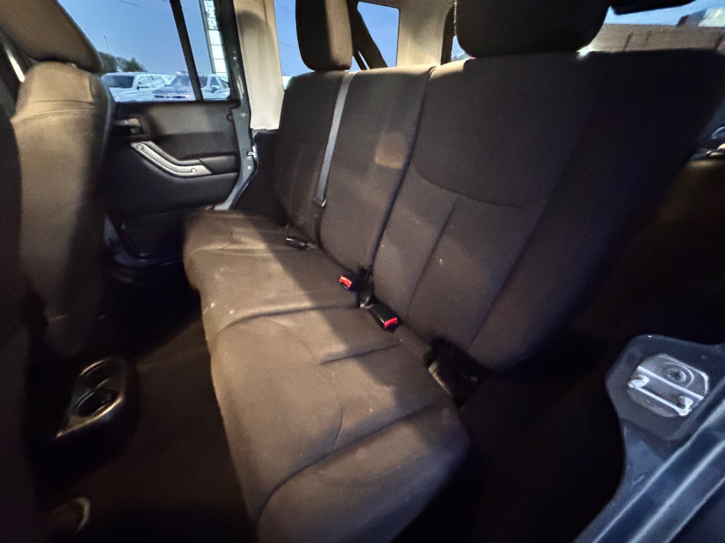2015 Jeep Wrangler Unlimited Image 14