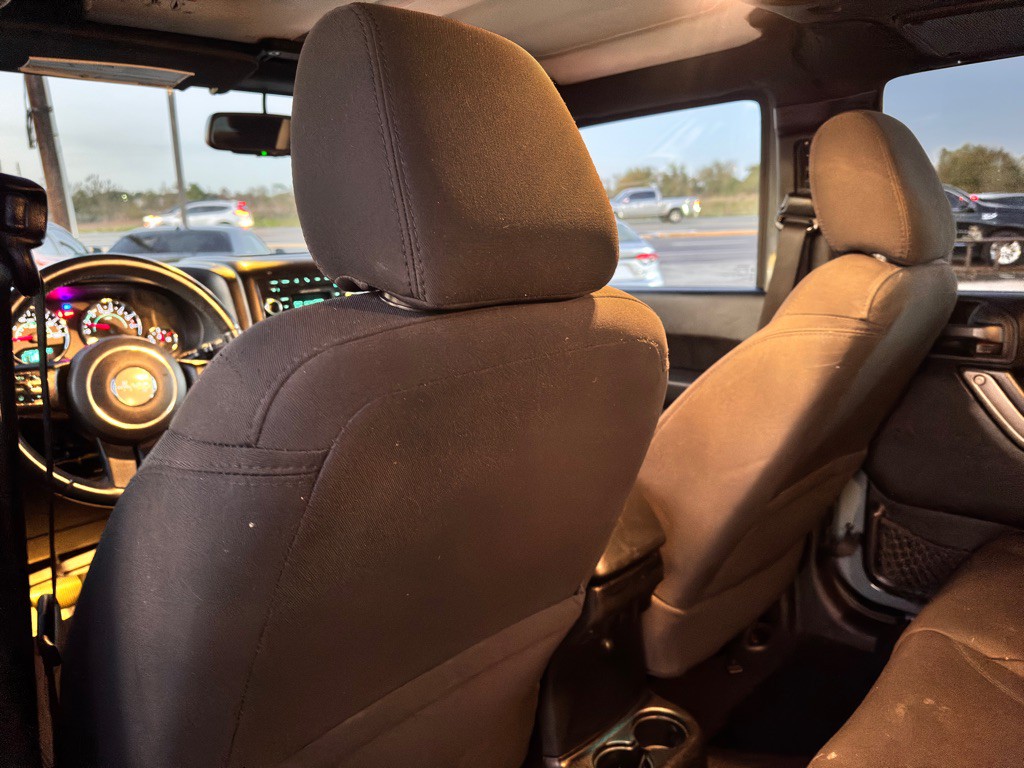 2015 Jeep Wrangler Unlimited Image 15