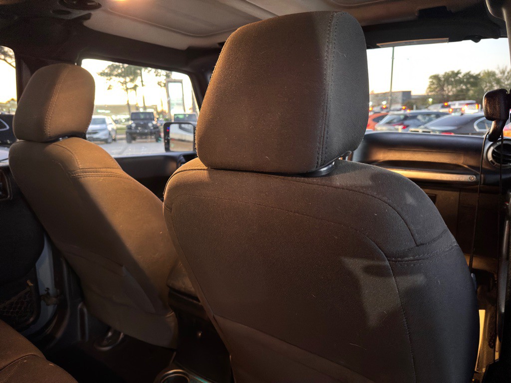 2015 Jeep Wrangler Unlimited Image 18