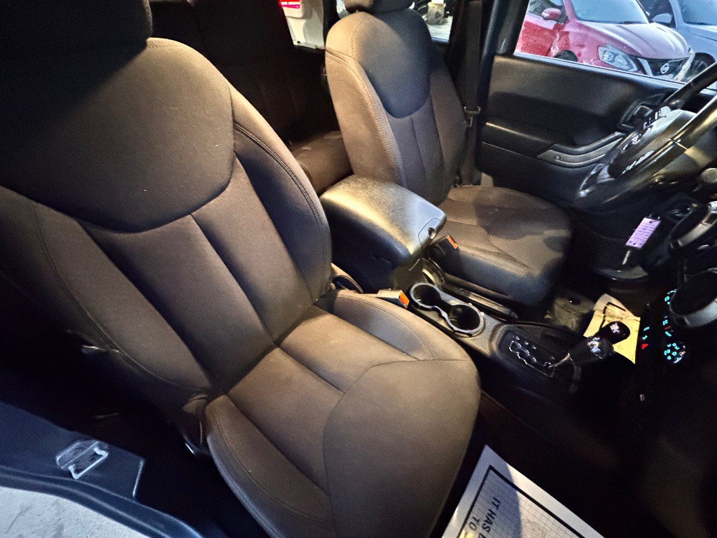 2015 Jeep Wrangler Unlimited Image 20