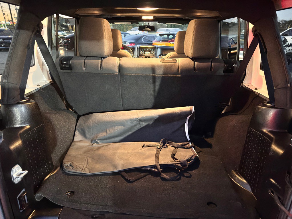 2015 Jeep Wrangler Unlimited Image 27