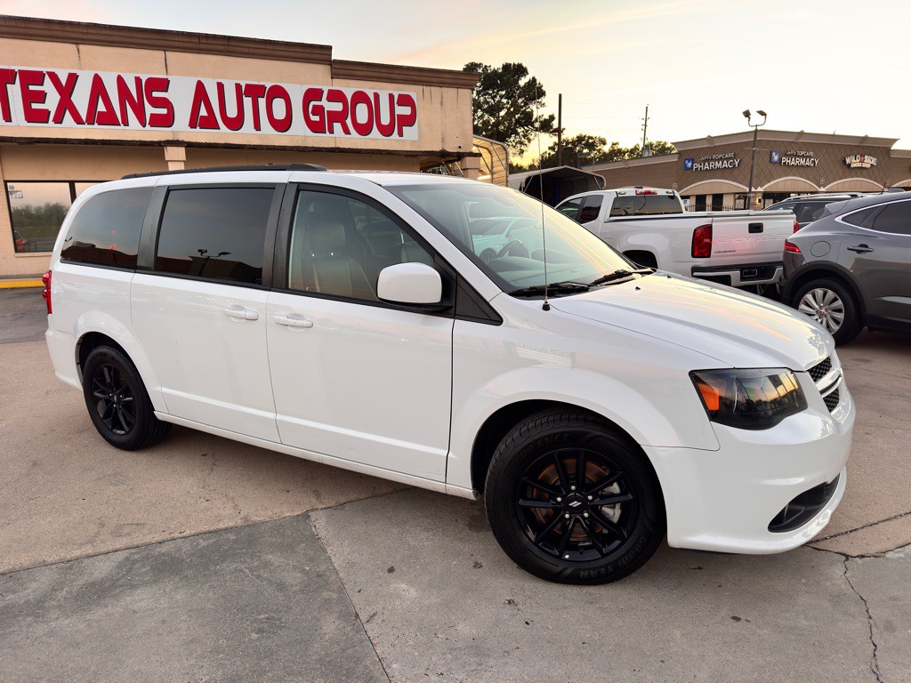 2019 Dodge Grand Caravan Image 2
