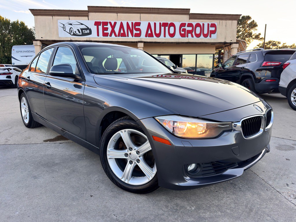 2015 BMW 3 Series Image 1