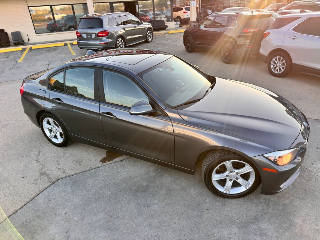 2015 BMW 3 Series Image 3