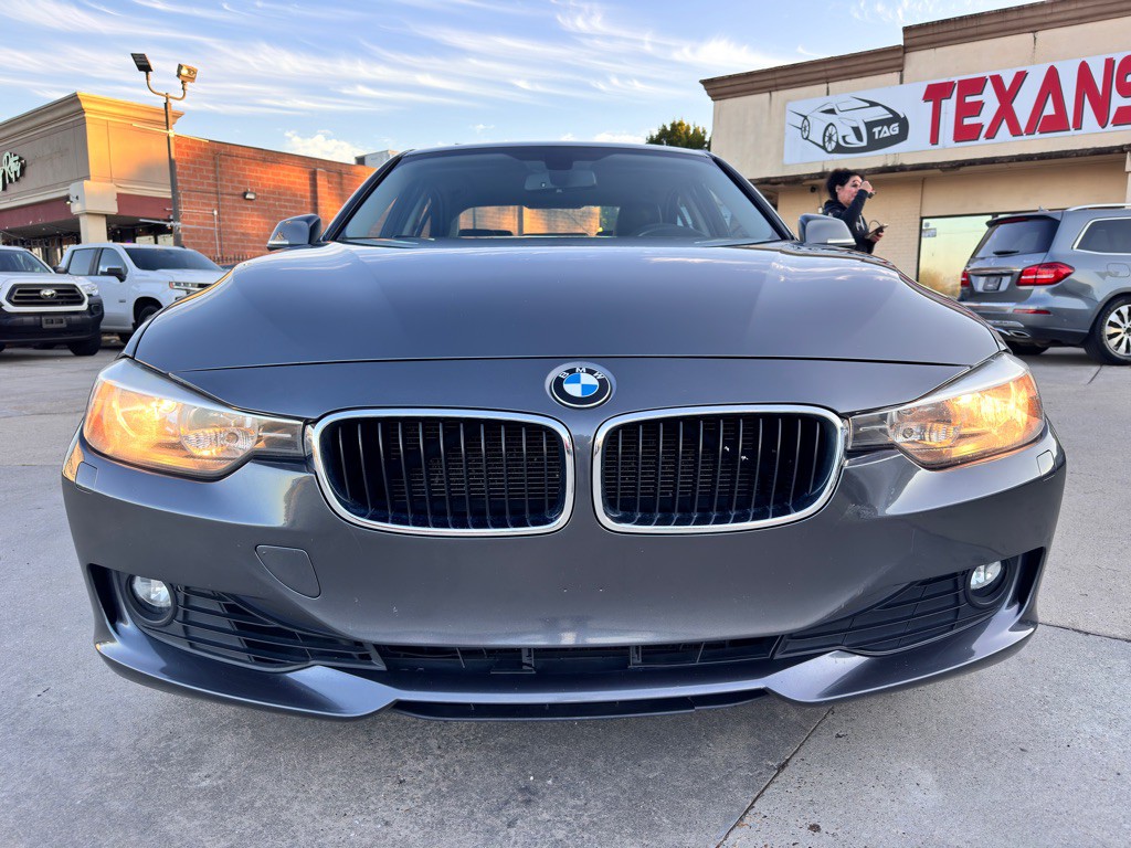 2015 BMW 3 Series Image 4