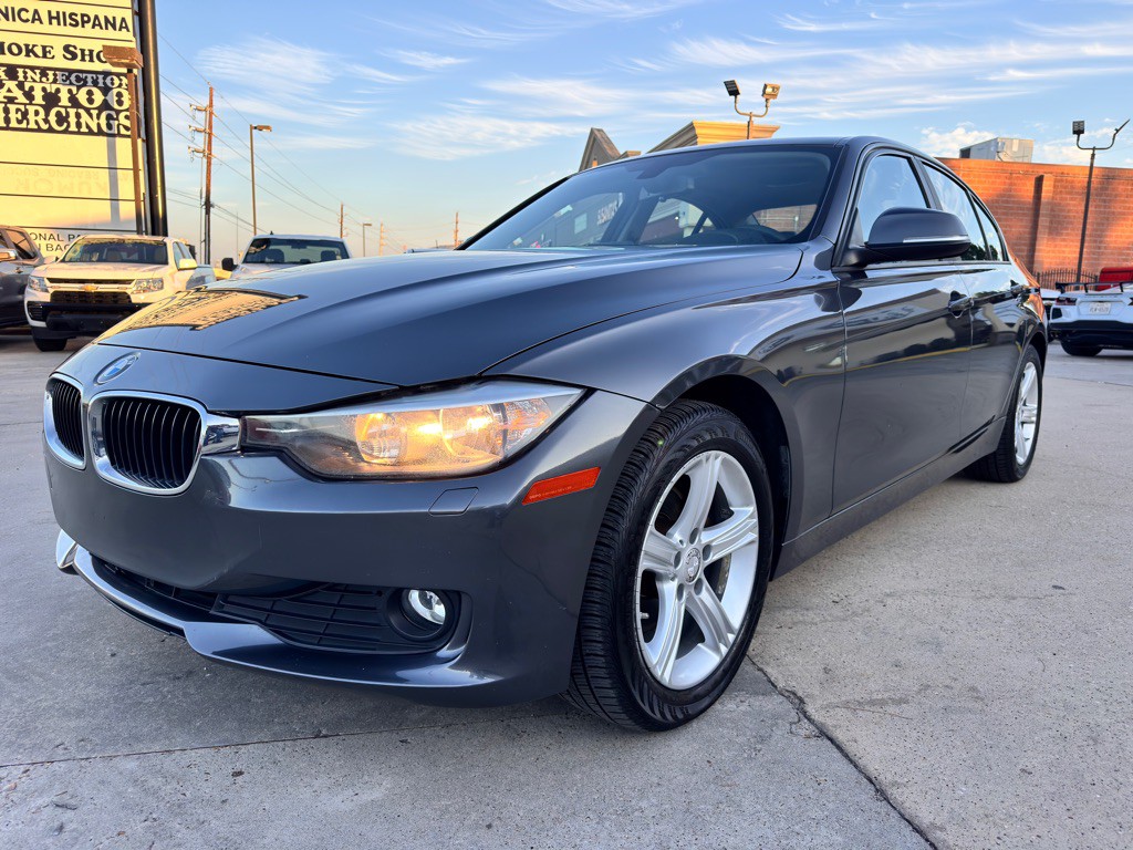 2015 BMW 3 Series Image 6