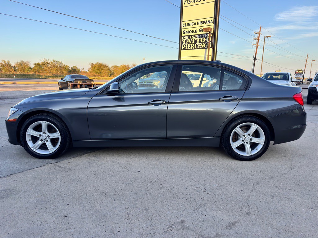 2015 BMW 3 Series Image 8