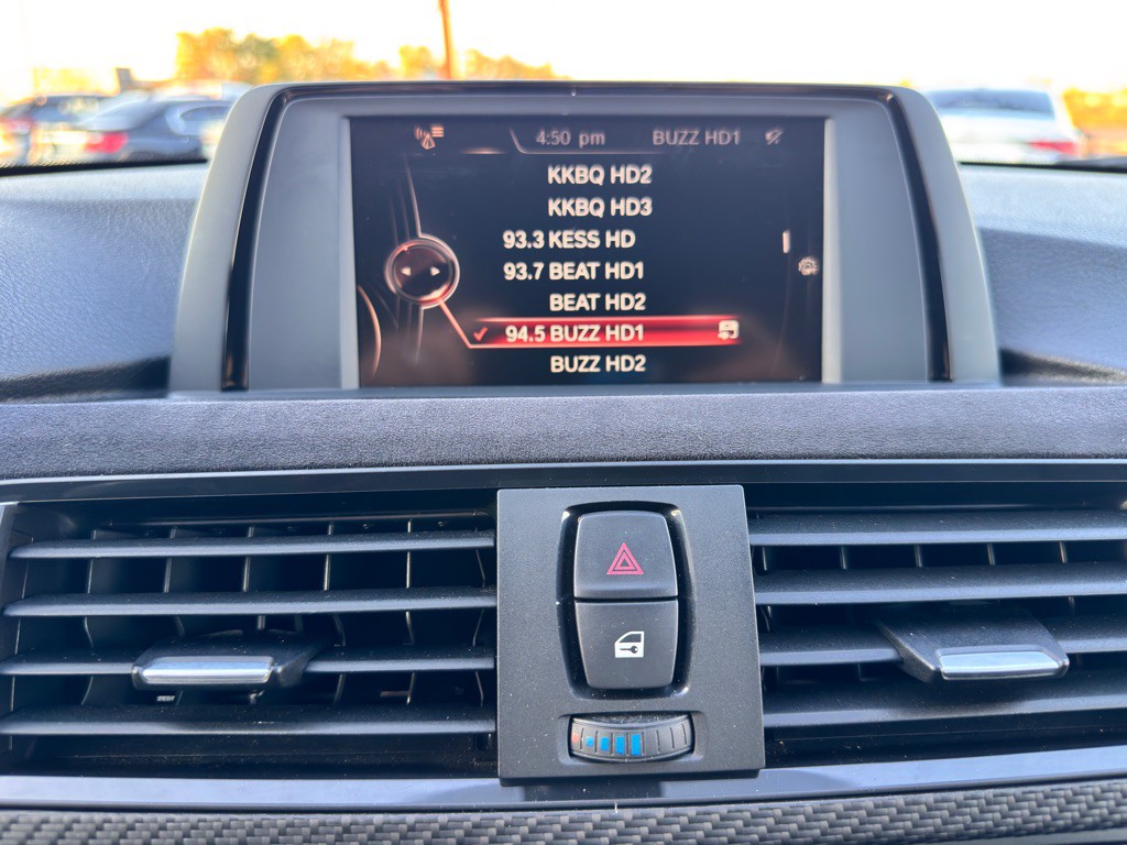 2015 BMW 3 Series Image 28