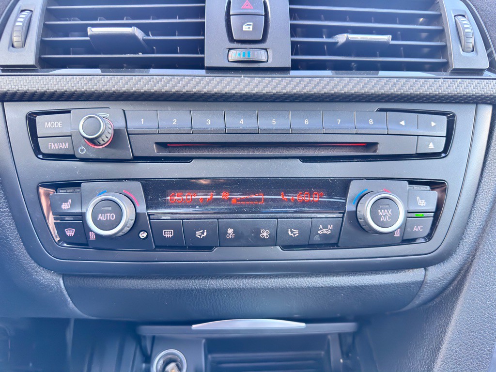 2015 BMW 3 Series Image 29