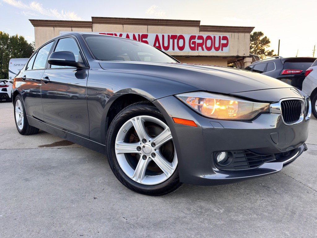 2015 BMW 3 Series Image 33