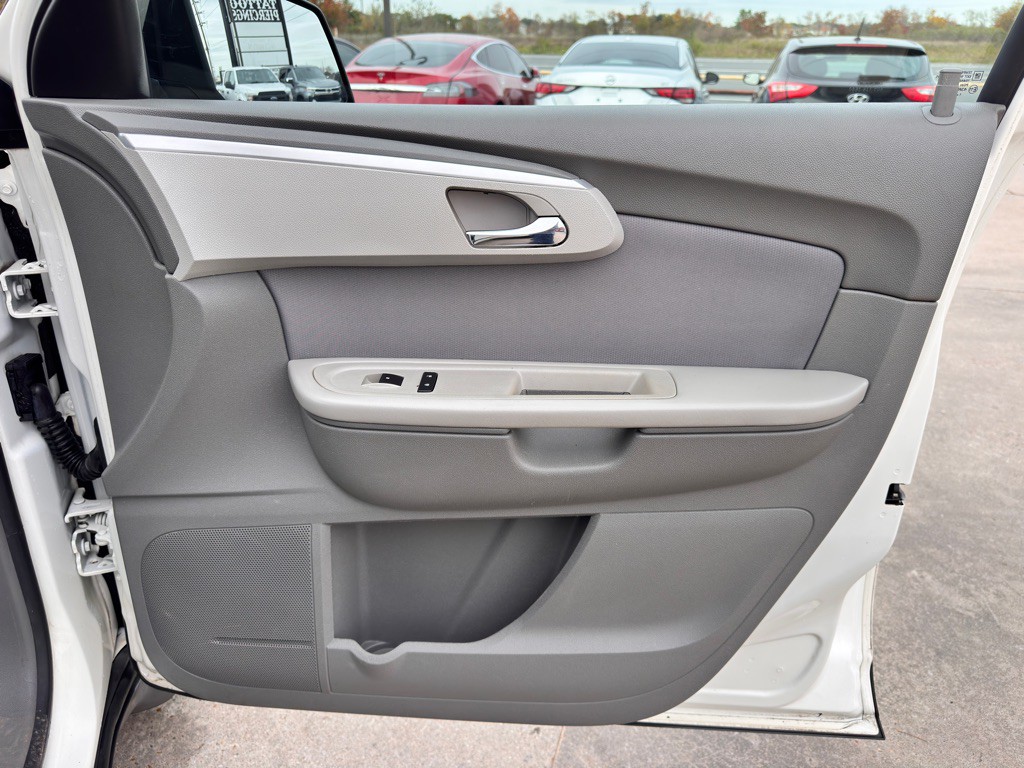 2012 Chevrolet Traverse Image 23