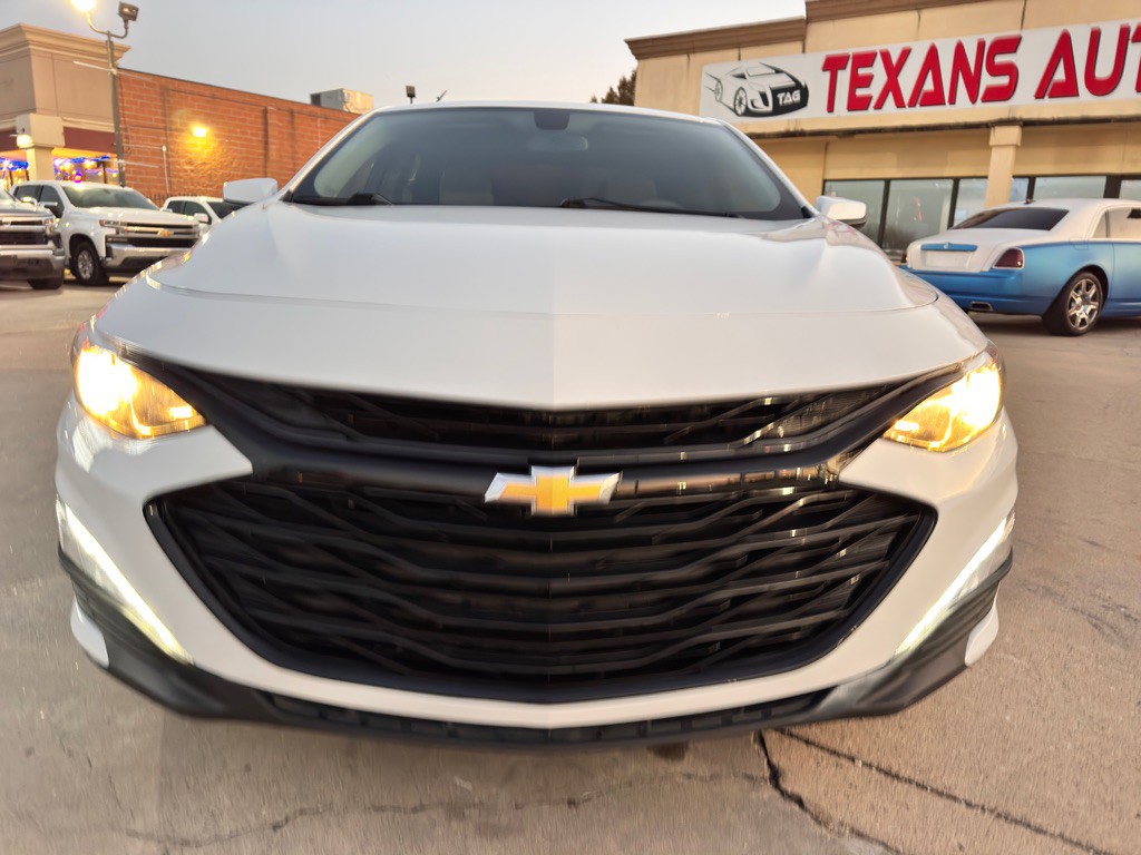 2022 Chevrolet Malibu Image 4