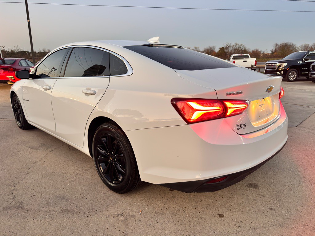 2022 Chevrolet Malibu Image 9