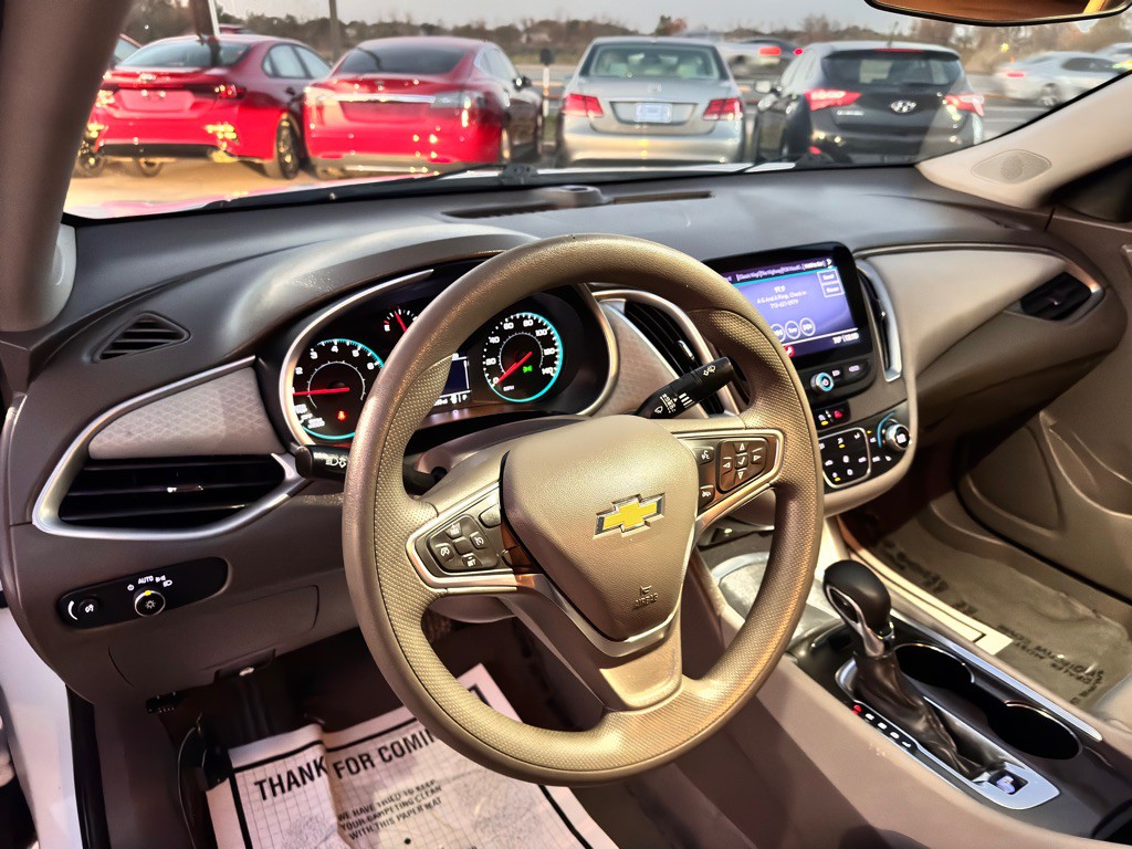 2022 Chevrolet Malibu Image 23