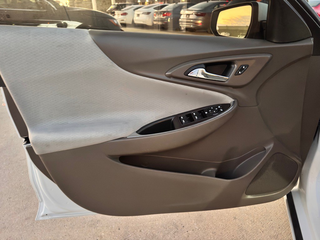 2022 Chevrolet Malibu Image 24