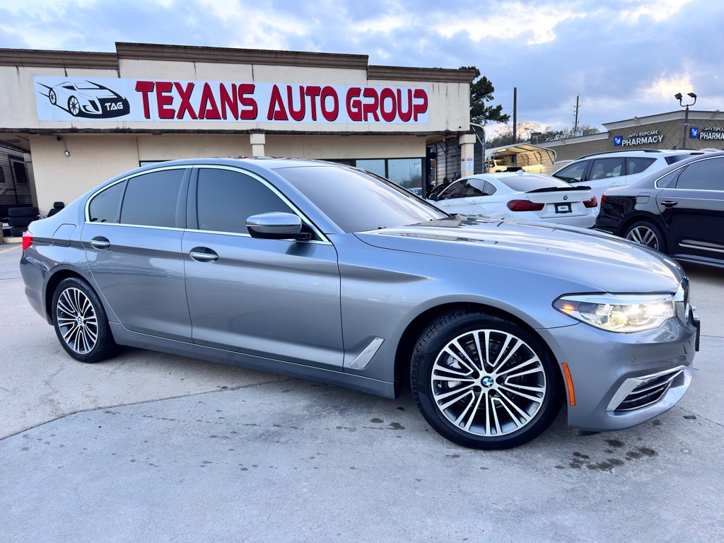 2017 BMW 5 Series Image 2