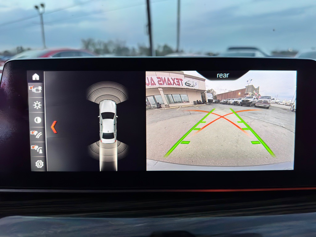 2017 BMW 5 Series Image 30