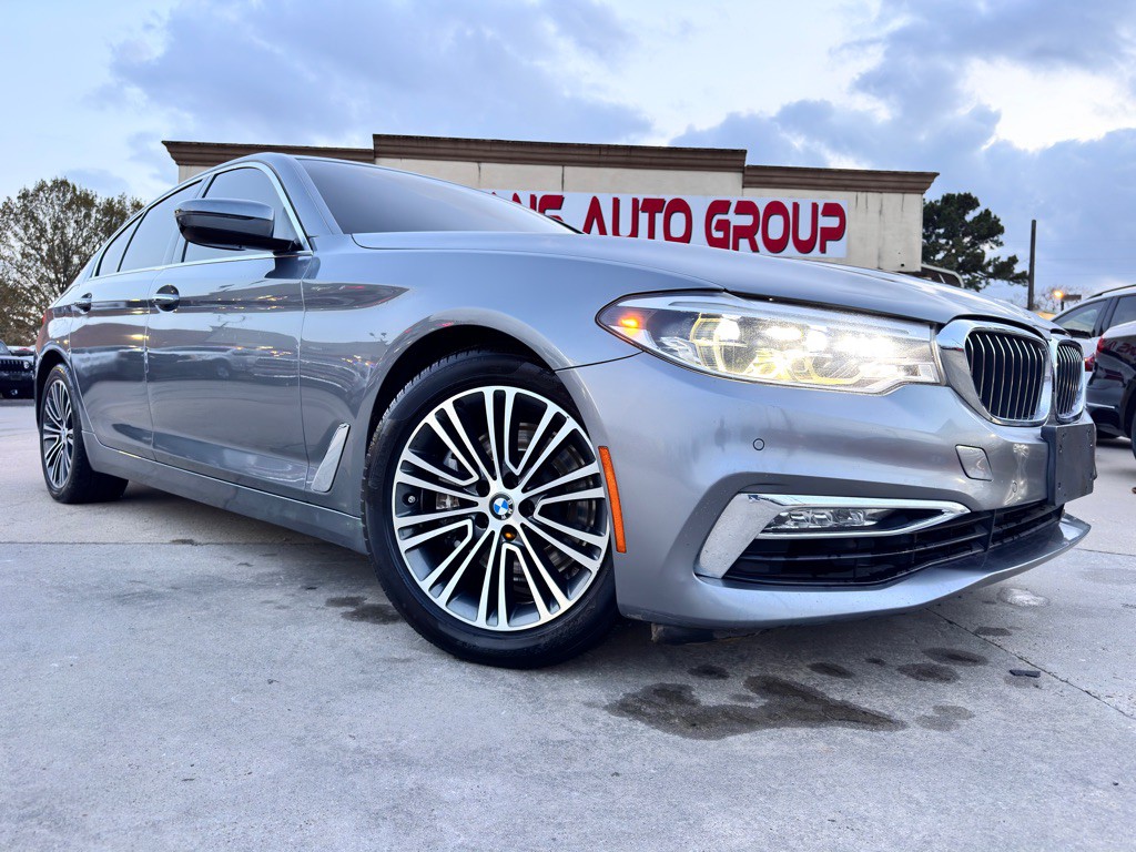 2017 BMW 5 Series Image 39