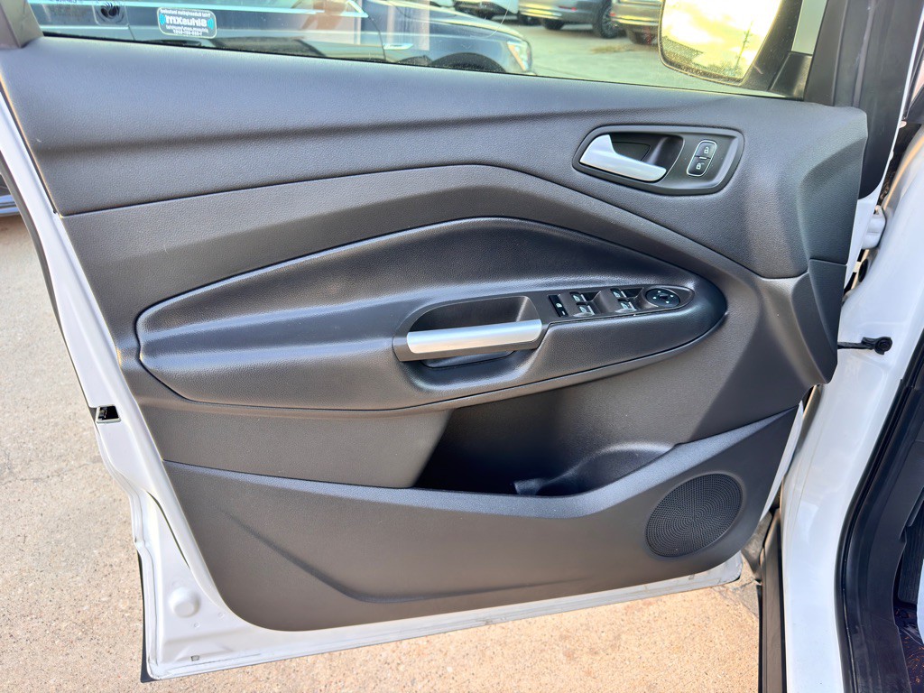 2019 Ford Escape Image 24