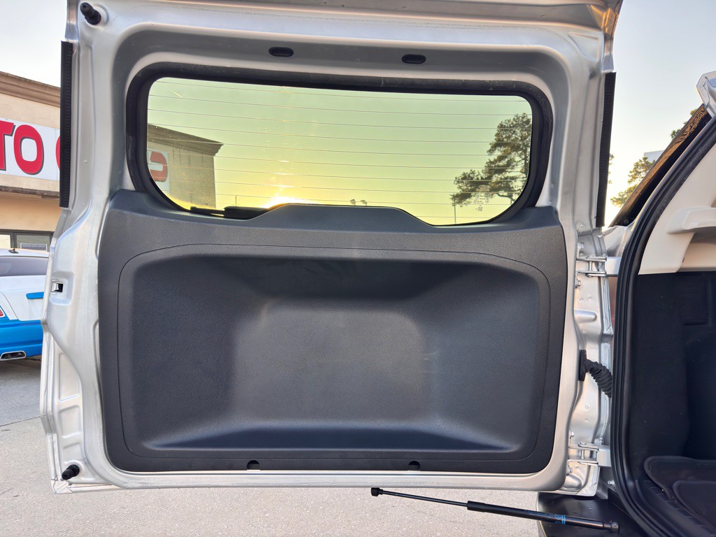 2021 Ford Econoline Image 33