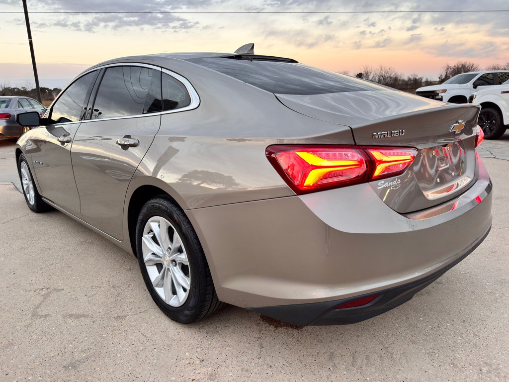 2022 Chevrolet Malibu Image 9