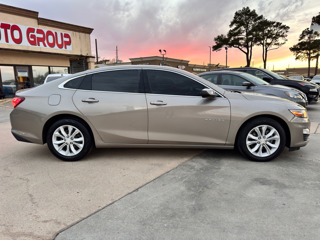 2022 Chevrolet Malibu Image 12