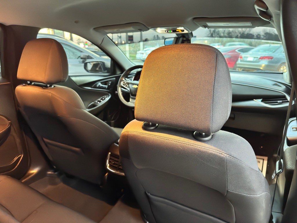 2022 Chevrolet Malibu Image 17