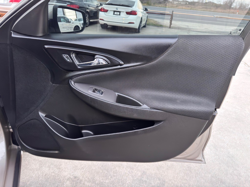 2022 Chevrolet Malibu Image 21