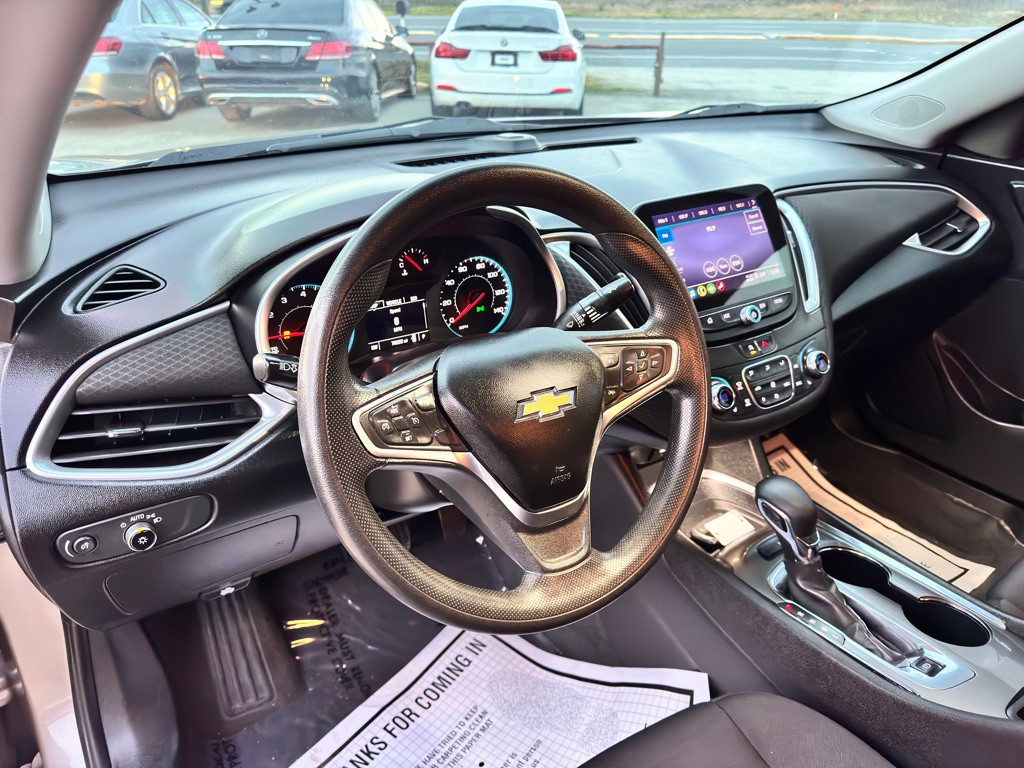 2022 Chevrolet Malibu Image 23