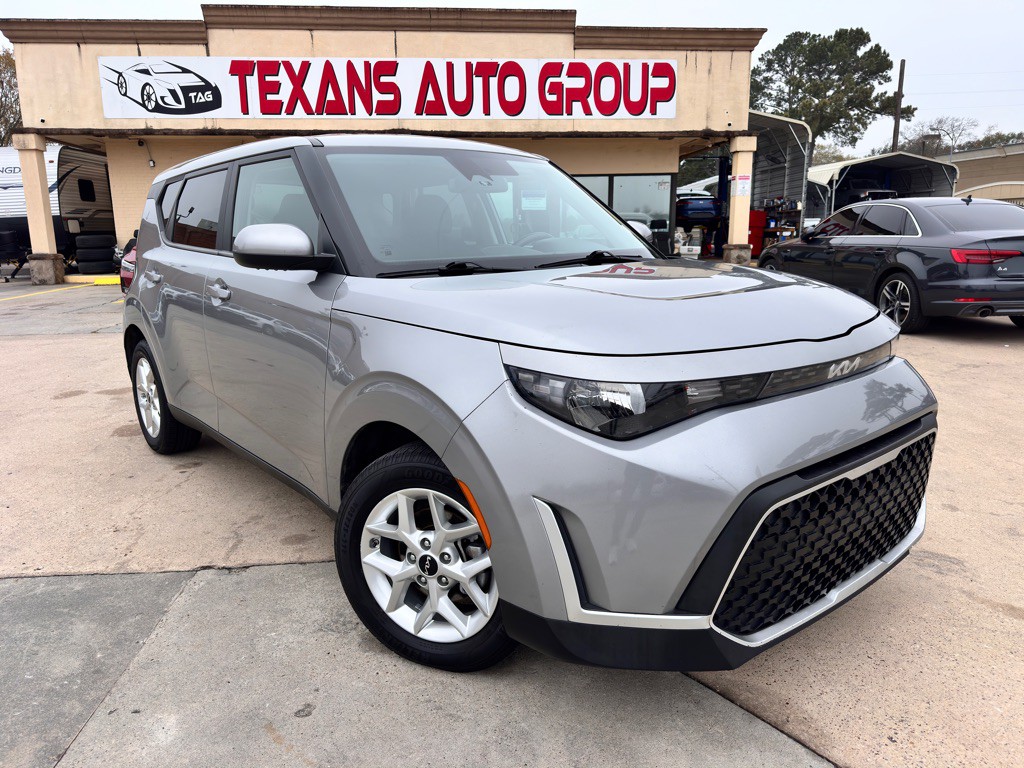 2023 Kia Soul Image 1