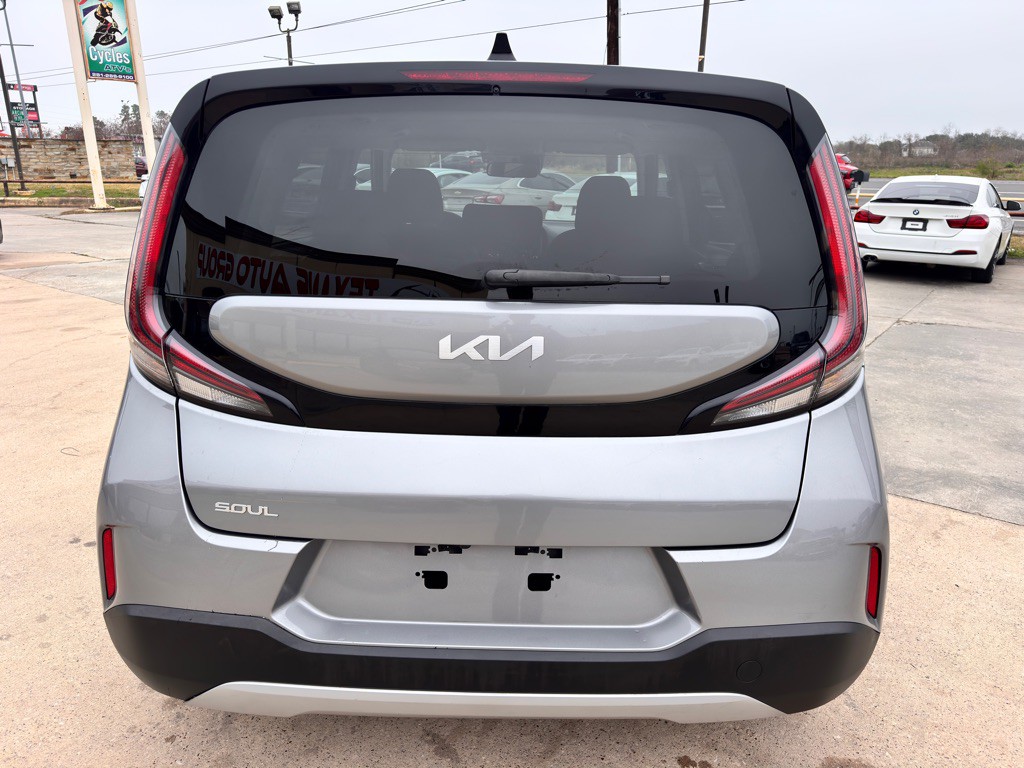 2023 Kia Soul Image 10