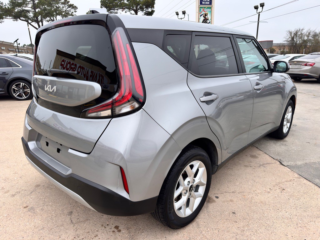 2023 Kia Soul Image 11