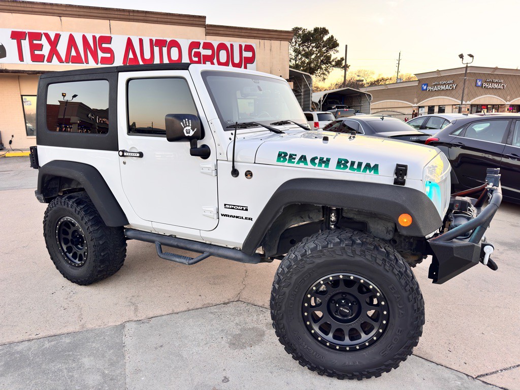 2017 Jeep Wrangler Image 2