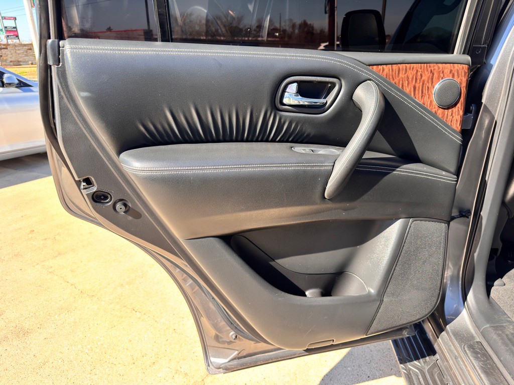 2019 Nissan Armada Image 16