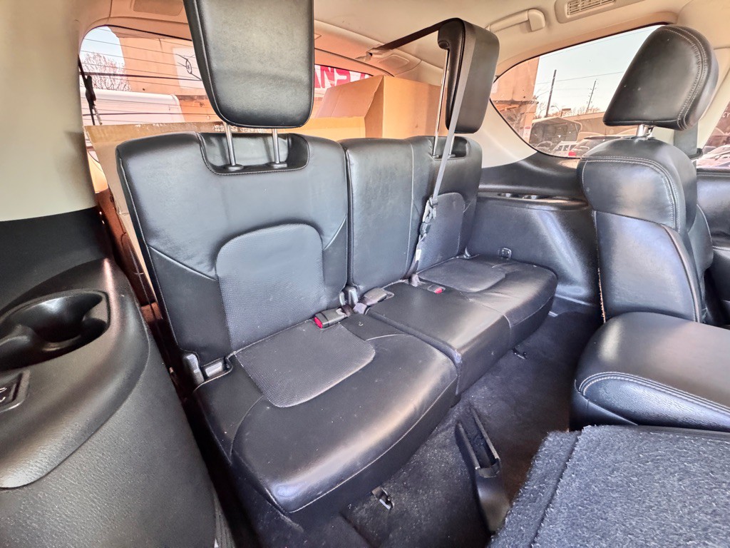 2019 Nissan Armada Image 17