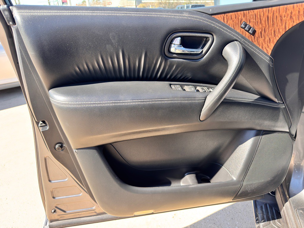 2019 Nissan Armada Image 26