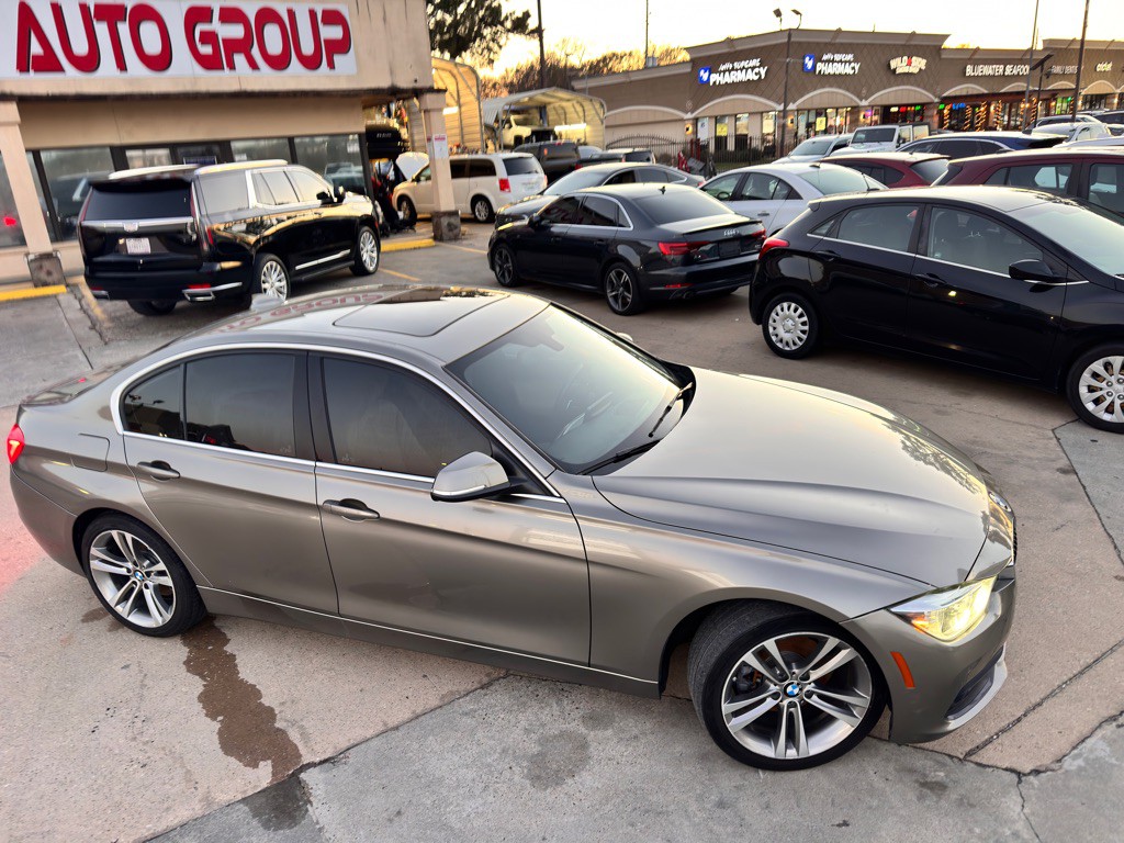 2018 BMW 3 Series Image 3