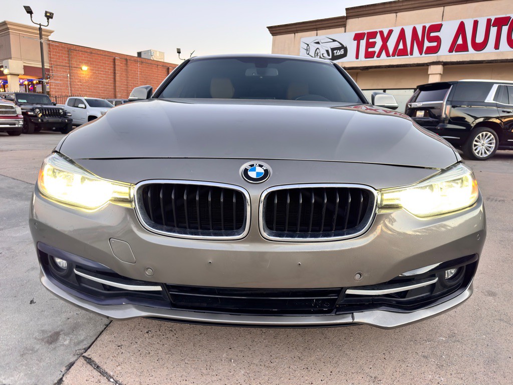 2018 BMW 3 Series Image 4