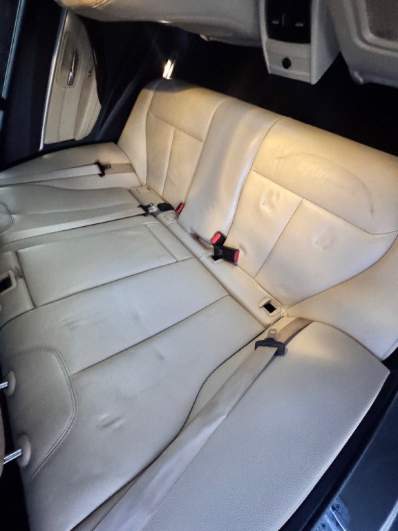 2018 BMW 3 Series Image 17