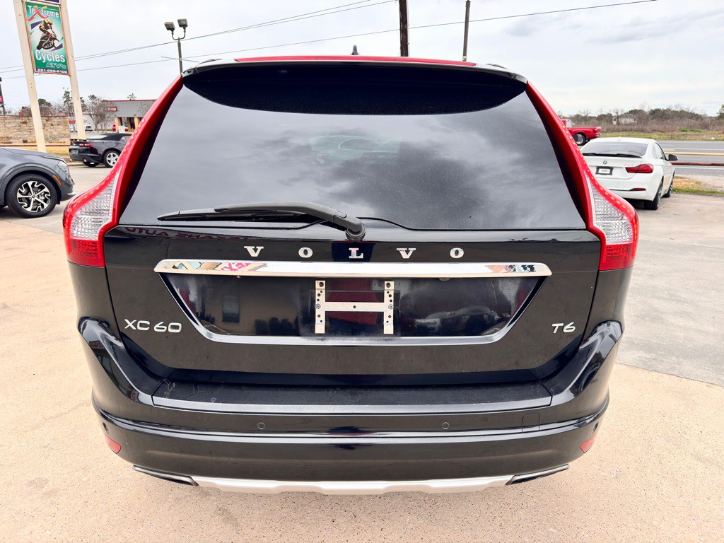 2015 Volvo XC60 Image 8