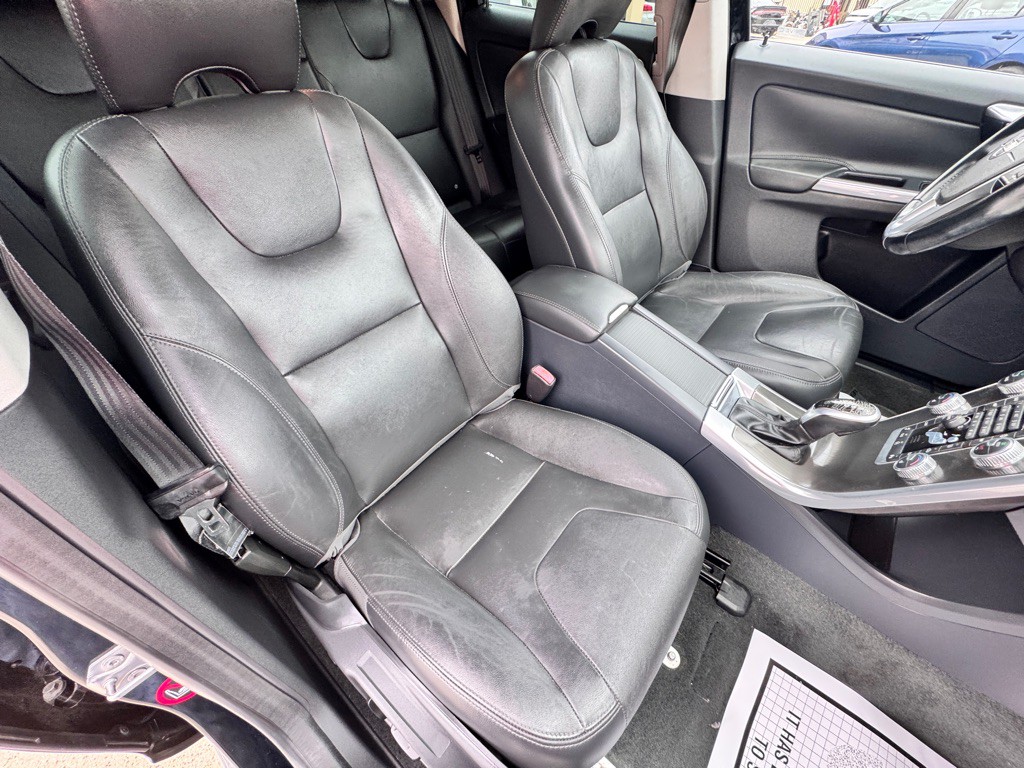 2015 Volvo XC60 Image 19