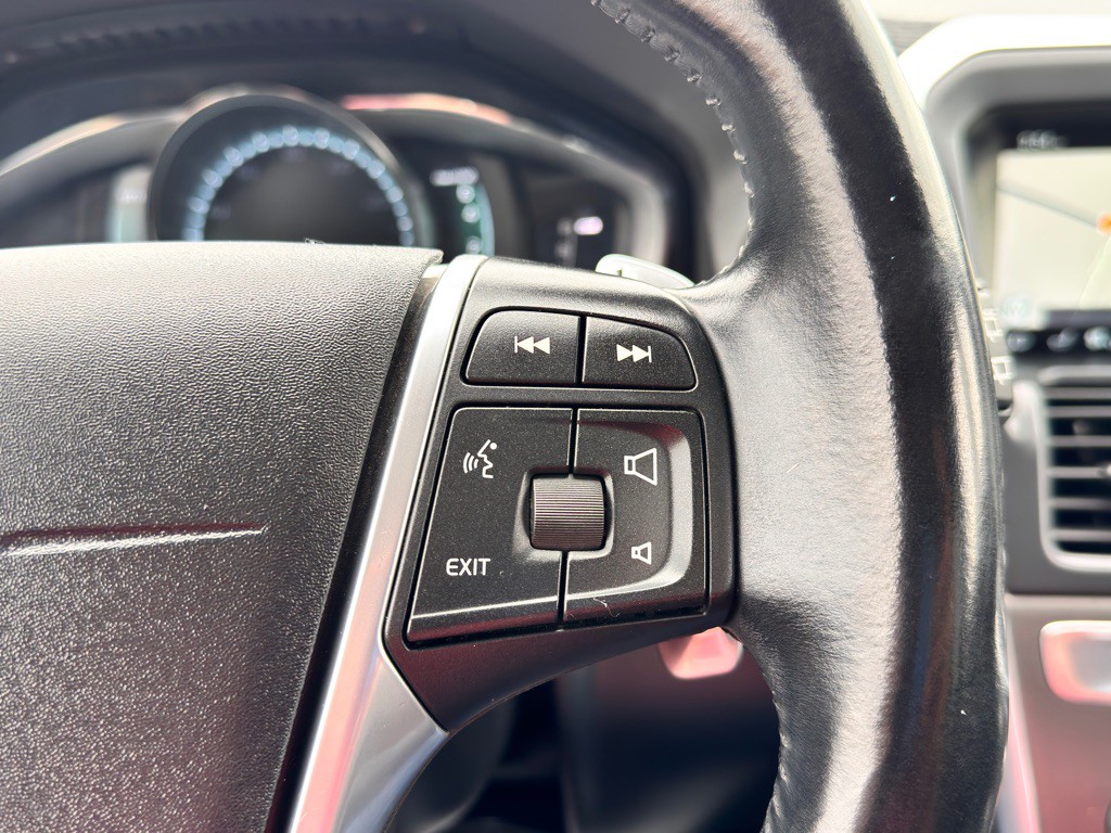 2015 Volvo XC60 Image 30