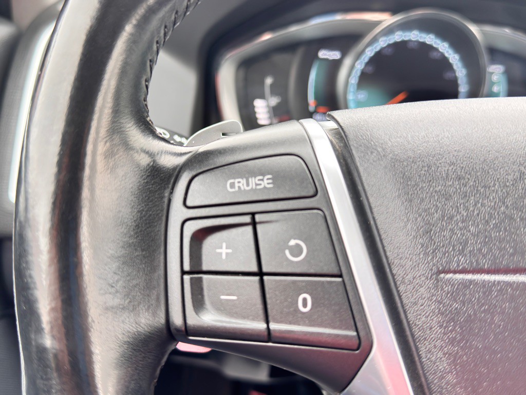 2015 Volvo XC60 Image 31