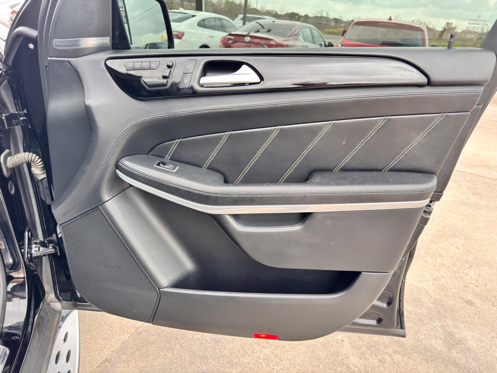 2013 Mercedes-Benz GL-Class Image 24