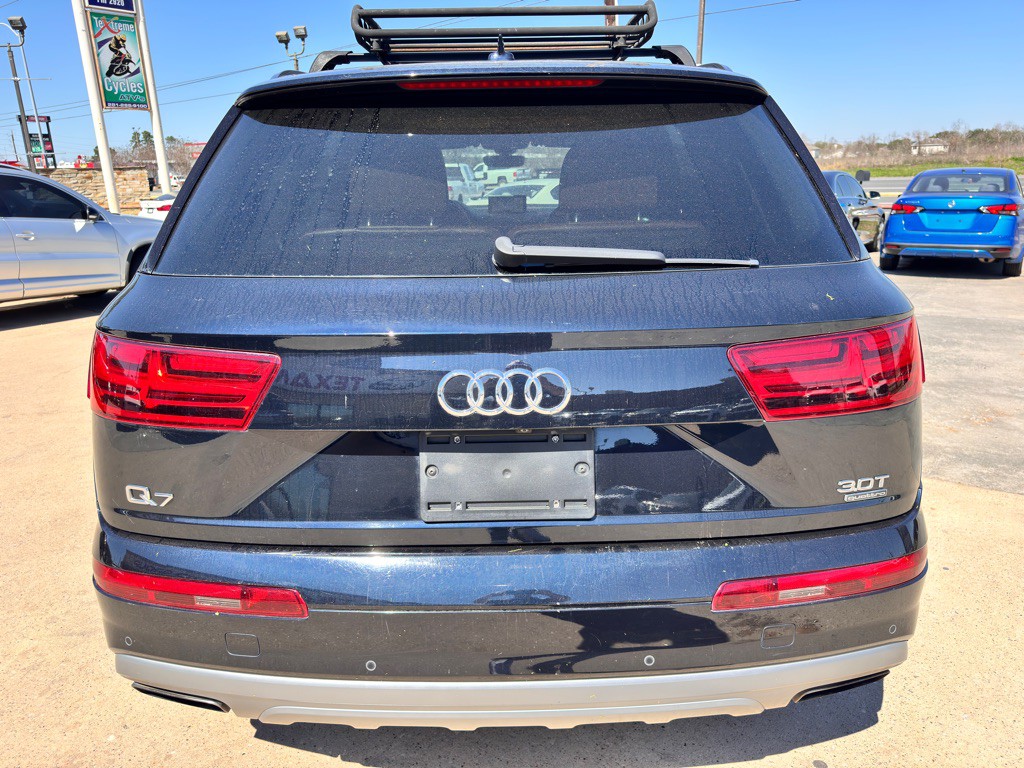 2017 Audi Q7 Image 9
