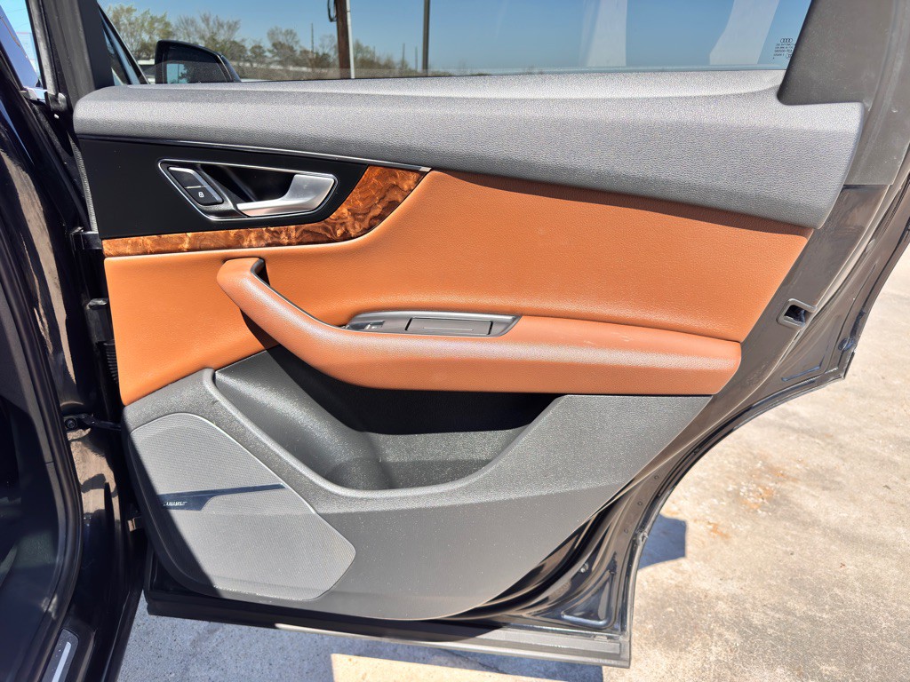 2017 Audi Q7 Image 20