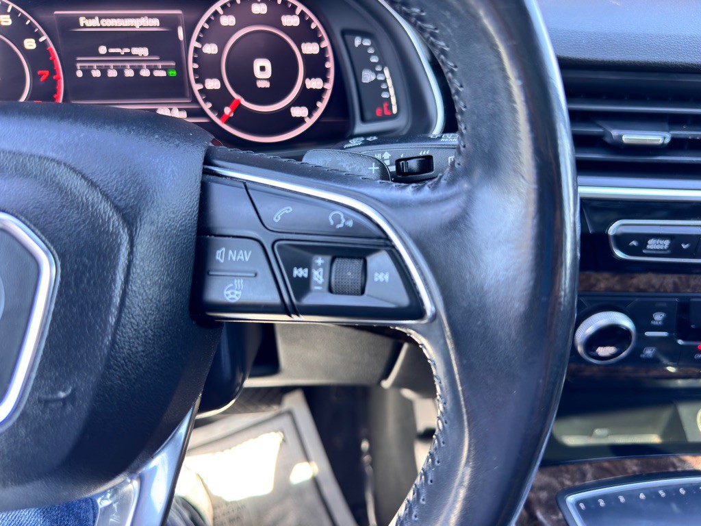 2017 Audi Q7 Image 32