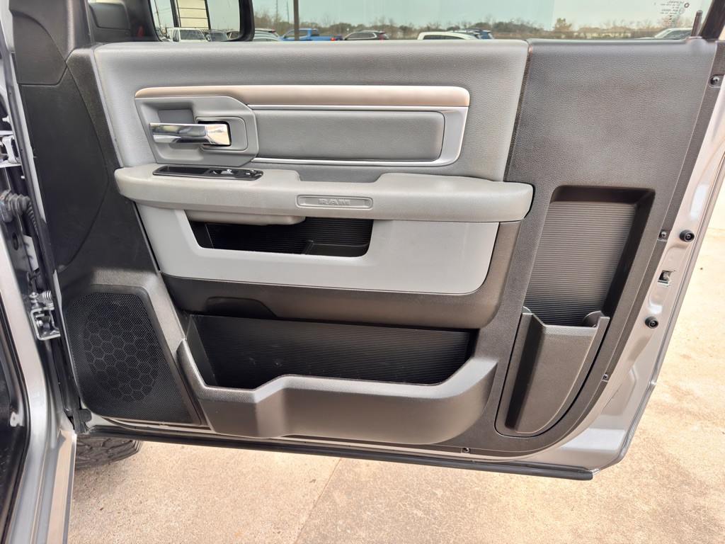 2019 RAM 1500 Image 16