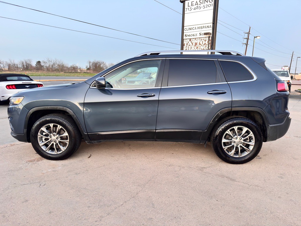 2020 Jeep Cherokee Image 8